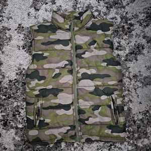 Like New Kids 14/16 XL Camo Puff Vest